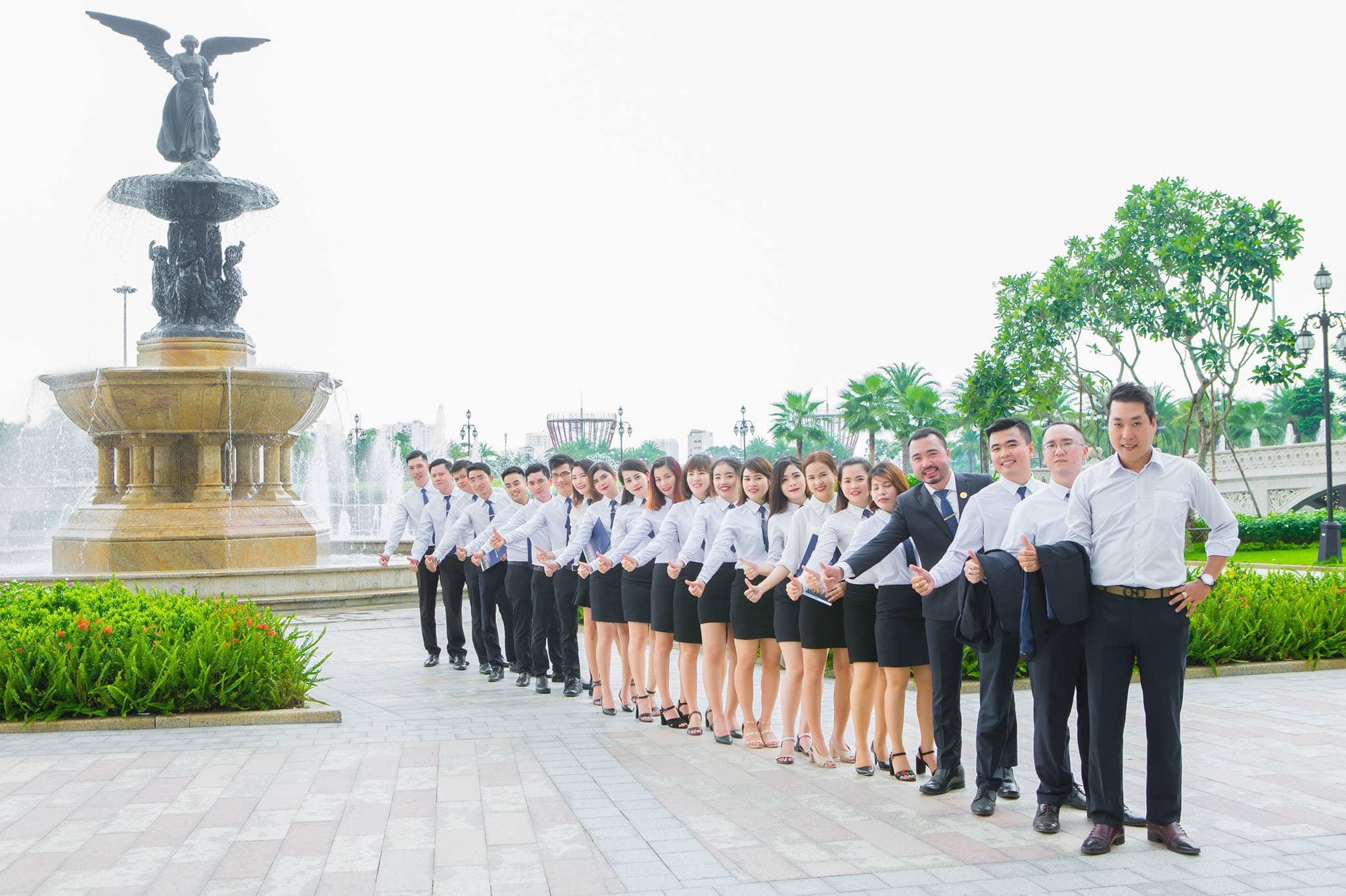 Môi giới bất động sản