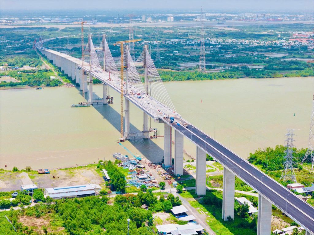 Cau-Phuoc-Khanh-Hoan-Thien